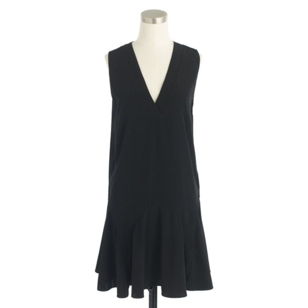 Sleeveless Flounce Dress